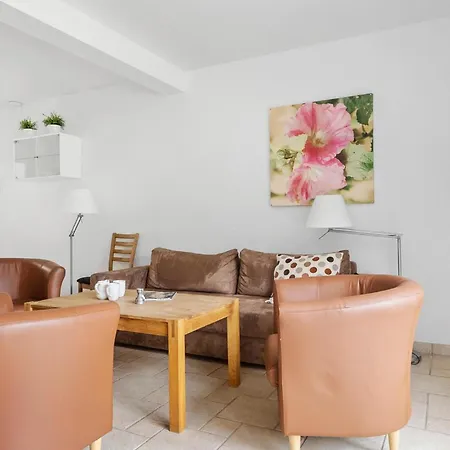 Apartamento Gorgeous In With Wifi