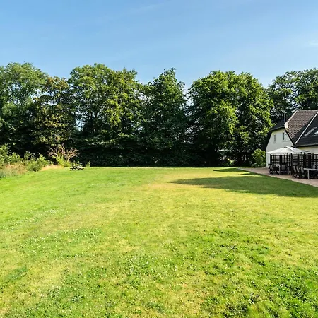 Gorgeous In With Wifi *